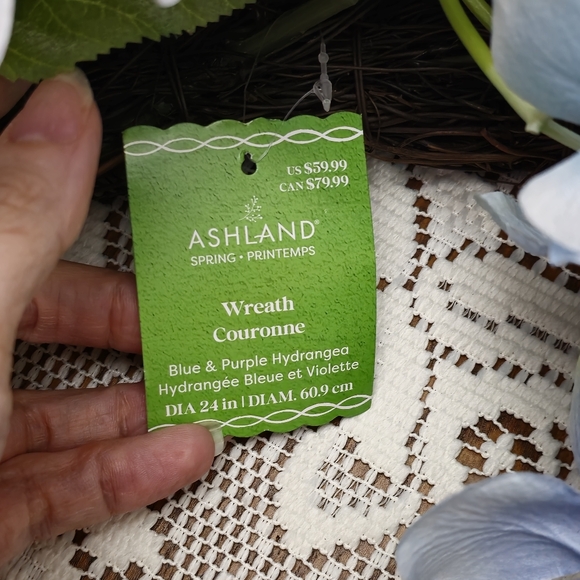 Ashland 22" Wreath Round Blue and Purple Hydrangea Flowers Twig Floral Accent - Picture 2 of 12